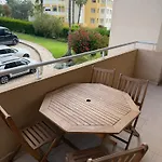 Apartment T1 Da Rocha